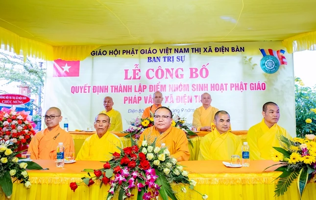 Chư tôn đức chứng minh, tham dự