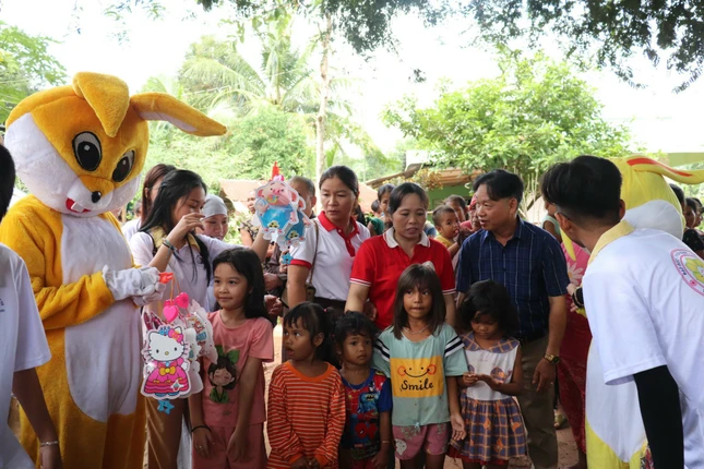 Vui Tết Trung thu tại chùa Thanh Lâm Vui Tết Trung thu tại chùa Thanh Lâm