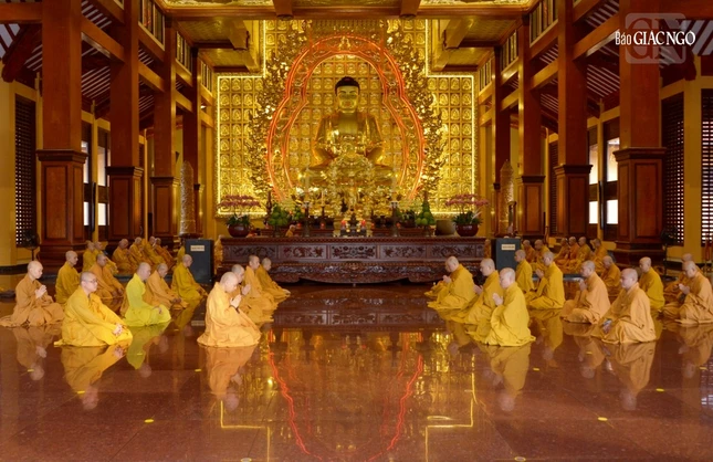 Sống trong tinh thần thanh tịnh và hòa hợp của Tăng đoàn