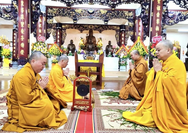 Tác pháp Tự tứ