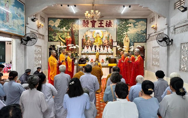 Môn đồ pháp quyến đạo tràng chùa Phước Sơn thành kính tưởng niệm