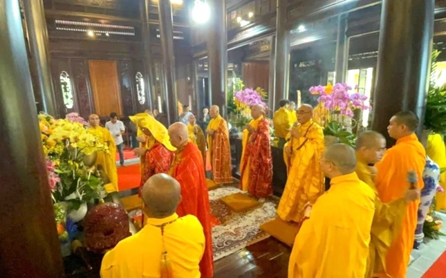 Khóa lễ trai đàn, cầu nguyện quốc thái dân an Khóa lễ trai đàn, cầu nguyện quốc thái dân an