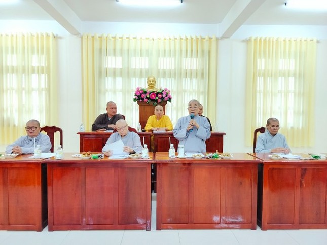 Ni trưởng Thích nữ Nhật Khương phát biểu tại buổi làm việc Ni trưởng Thích nữ Nhật Khương phát biểu tại buổi làm việc