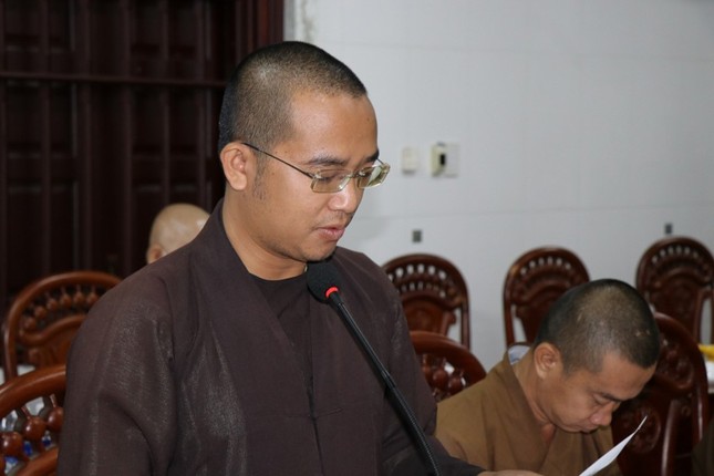 Đại đức Thích Đức Tín, Phó Văn phòng Ban Trị sự GHPGVN tỉnh báo cáo kết quả làm việc với Ban Trị sự các quận huyện thành phố