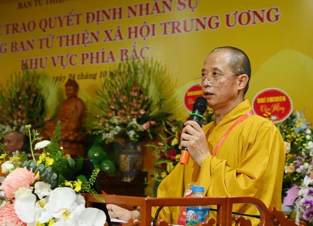 Thượng tọa Thích Minh Nghiêm phát biểu khai mạc Thượng tọa Thích Minh Nghiêm phát biểu khai mạc