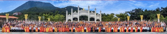 Đại biểu các nước chụp ảnh lưu niệm