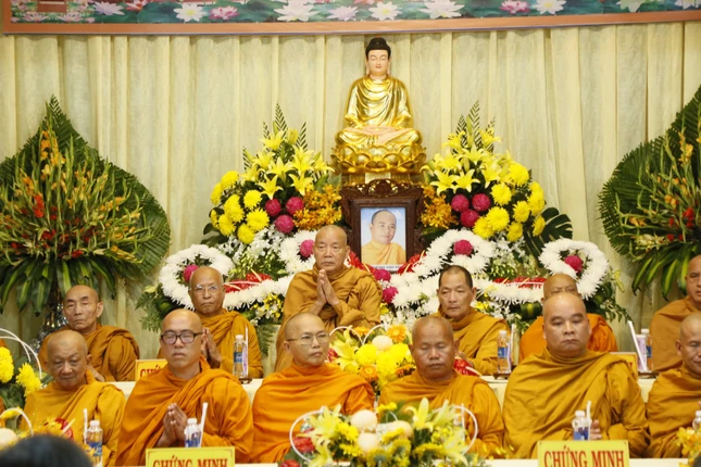 Chư tôn đức chứng minh, tham dự Chư tôn đức chứng minh, tham dự