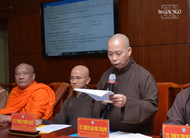 Thượng tọa Thích Quang Thạnh báo cáo công tác tổ chức và kết quả kỳ khảo hạch của giới tử Thượng tọa Thích Quang Thạnh báo cáo công tác tổ chức và kết quả kỳ khảo hạch của giới tử