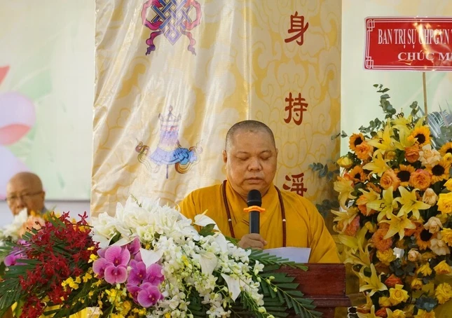 Thượng tọa Thích Nhuận Trí phát biểu bế mạc Đại giới đàn Minh Nguyệt