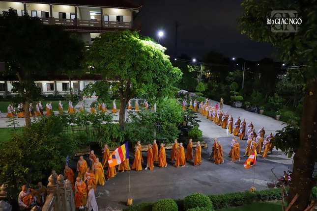 ... giúp giới tử sinh hoạt đúng thanh quy của giới trường