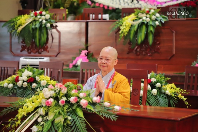 Ni trưởng Thích nữ Như Thảo giáo giới cho giới tử tại giới trường chùa Thanh Tâm Ni trưởng Thích nữ Như Thảo giáo giới cho giới tử tại giới trường chùa Thanh Tâm