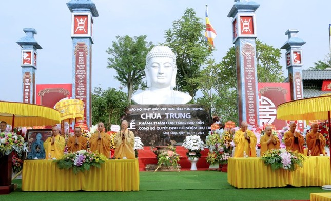 Chư tôn đức chứng minh, tham dự