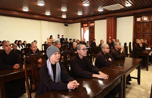 Lớp cử nhân vừa học vừa làm chuyên ngành Hán Nôm tại chùa Khai Nguyên Lớp cử nhân vừa học vừa làm chuyên ngành Hán Nôm tại chùa Khai Nguyên