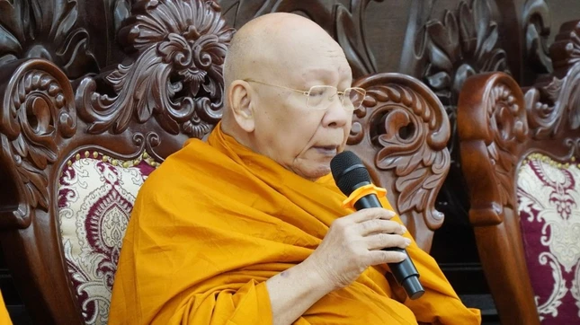 Hòa thượng Somdet Phra Mahathirachan phát biểu cảm ơn lãnh đạo GHPGVN và Học viện Phật giáo VN tại Hà Nội tiếp đoàn