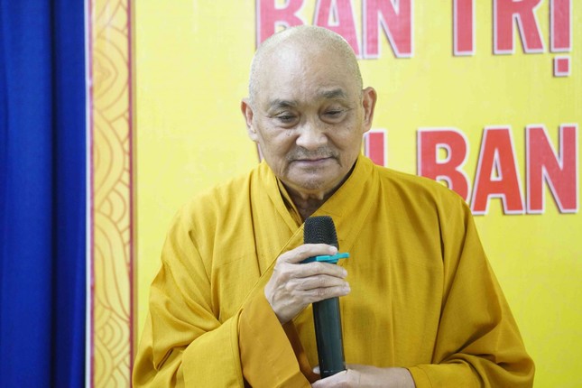 Thượng tọa Thích Thiện Pháp phát biểu tại buổi làm việc Thượng tọa Thích Thiện Pháp phát biểu tại buổi làm việc