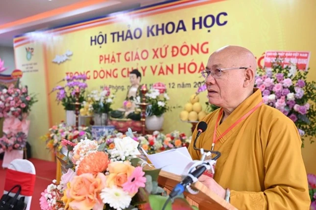 Hòa thượng Thích Quảng Tùng phát biểu tổng kết tại hội thảo
