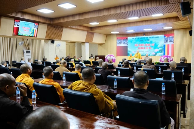 Quang cảnh buổi họp về Tăng sự của Ban Trị sự GHPGVN tỉnh Quang cảnh buổi họp về Tăng sự của Ban Trị sự GHPGVN tỉnh