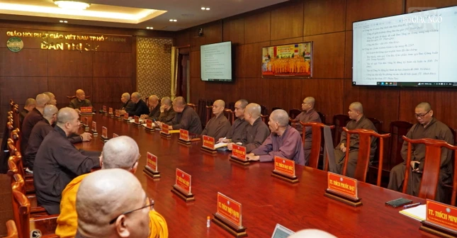 Chư tôn đức Ban Thường trực