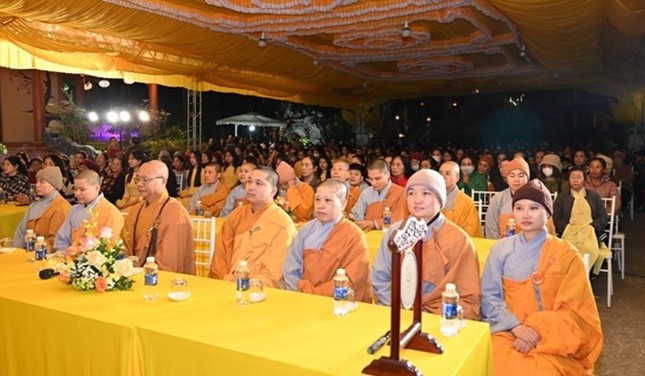 Chư tôn đức Tăng Ni tham dự Chư tôn đức Tăng Ni tham dự