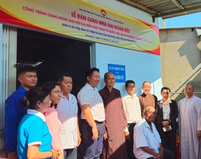 Bàn giao ngôi nhà mới đến gia đình ông Nguyễn Văn Tâm tại khu phố 2, P.5, TP.Bến Tre