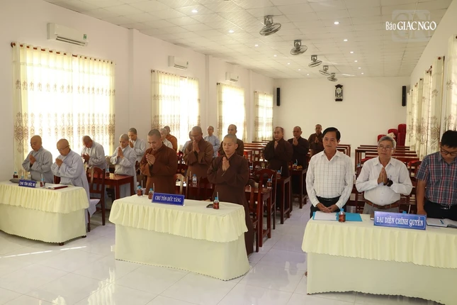 Tăng Ni và đại diện các cơ quan tham dự