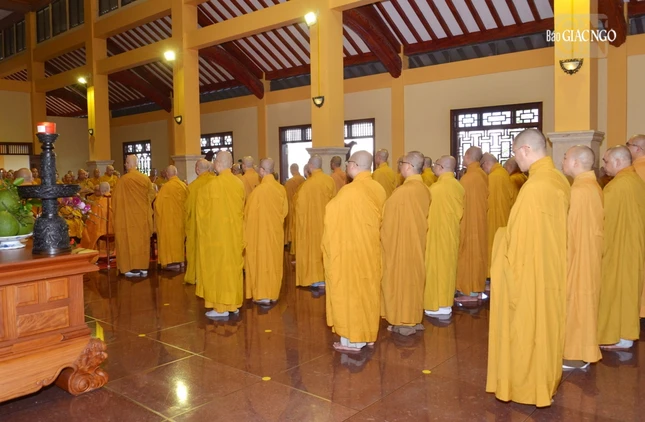 Tưởng niệm Tưởng niệm