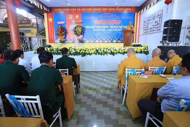 Quang cảnh buổi bàn giao công trình thể thao tại chùa Giác Hoa