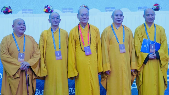 Đoàn GHPGVN dự hội nghị