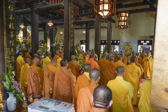 Chư tôn đức tưởng niệm Thiền sư Minh Hải - Pháp Bảo