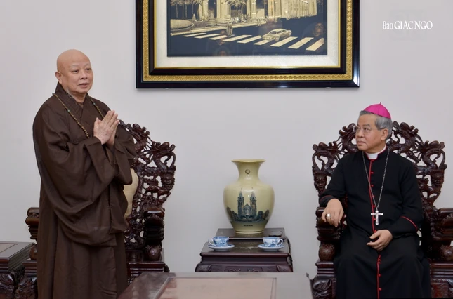 Hòa thượng Thích Lệ Trang có lời thăm hỏi và chúc mừng nhân Giáng sinh 2023 Hòa thượng Thích Lệ Trang có lời thăm hỏi và chúc mừng nhân Giáng sinh 2023