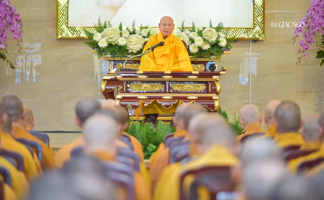 Hòa thượng tán thán Ban Trị sự GHPGVN TP.HCM tổ chức liên tục các khóa huân tu