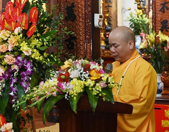 Thượng tọa Thích Tâm Hoan ban đạo từ Thượng tọa Thích Tâm Hoan ban đạo từ