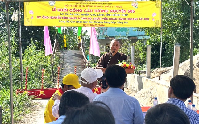 Đại đức Thích Minh Phú tại lễ khởi công - Ảnh: TN Đại đức Thích Minh Phú tại lễ khởi công - Ảnh: TN