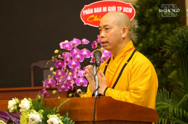 Thượng tọa Thích Quang Thạnh, Trưởng ban Tổ chức phát biểu khai mạc