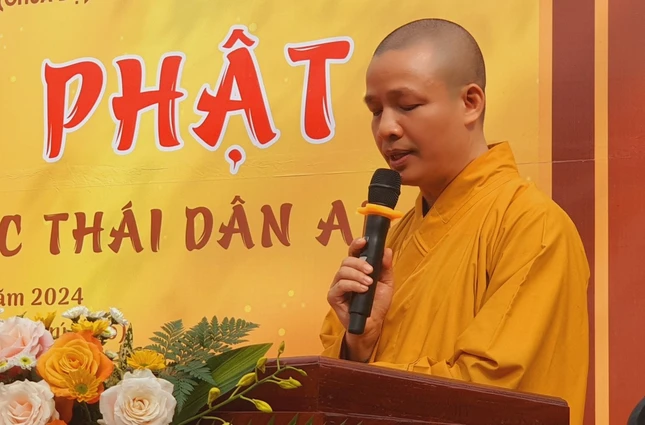 Thượng tọa Thích Minh Quang, trụ trì chùa Đọ