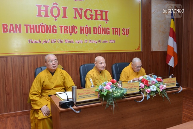 Chư tôn đức chủ tọa Hội nghị Ban Thường trực Hội đồng Trị sự