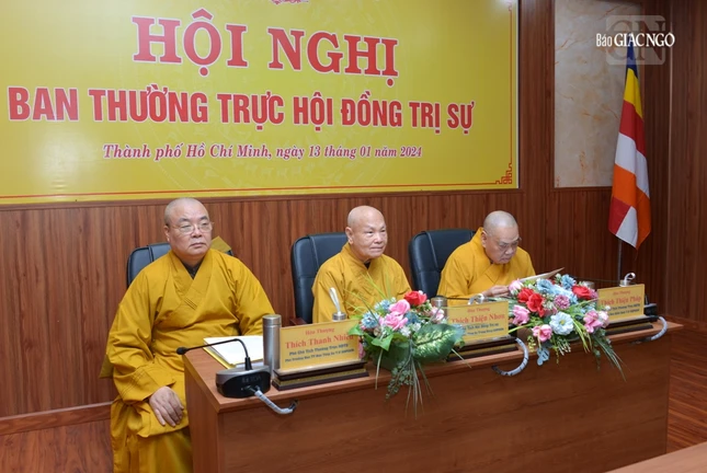 Chư tôn đức chủ tọa Hội nghị Ban Thường trực Hội đồng Trị sự
