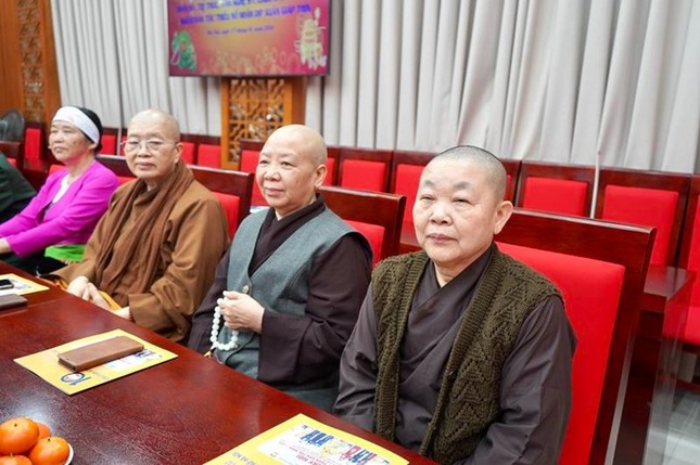 Chư Ni thuộc GHPGVN TP.Hà Nội tham dự