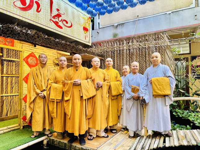 Tại chùa Bửu Đà