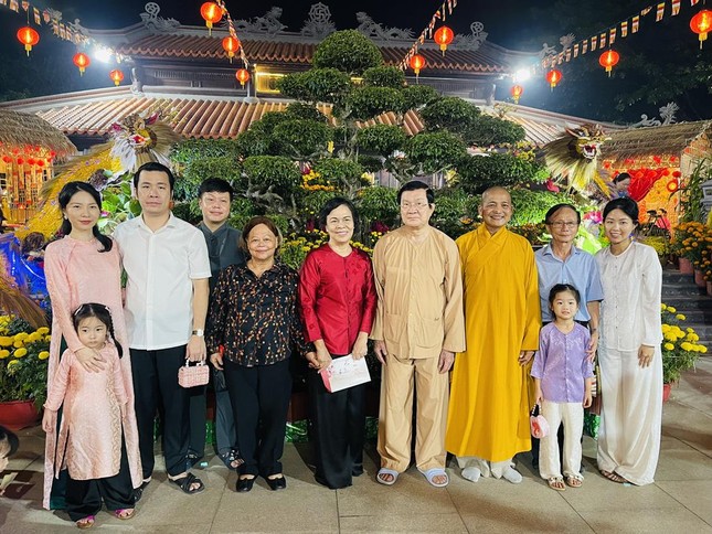 Chụp ảnh lưu niệm Chụp ảnh lưu niệm