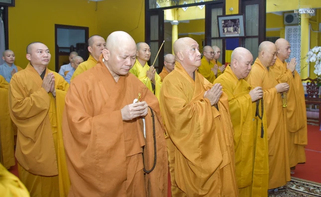 Ban Trị sự Q.4 kính viếng