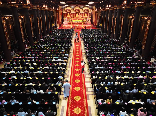 khóa tu "Yên Tử - Suối nguồn tuệ giác" lần thứ 3 với 5.000 người tham dự