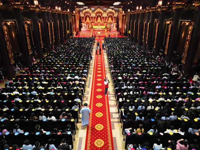 khóa tu "Yên Tử - Suối nguồn tuệ giác" lần thứ 3 với 5.000 người tham dự