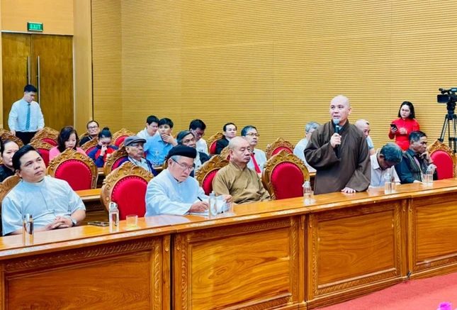 Thượng tọa Thích Đồng Thành phát biểu Thượng tọa Thích Đồng Thành phát biểu