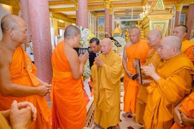 Trưởng lão Hòa thượng Thích Thiện Nhơn có lời phân ưu cùng Ban Tổ chức Lễ tang