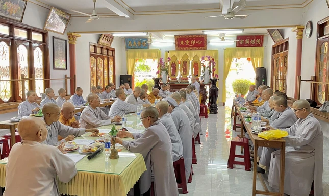 Buổi họp của Phân ban Ni giới tỉnh nhằm triển khai các hoạt động Phật sự năm 2024