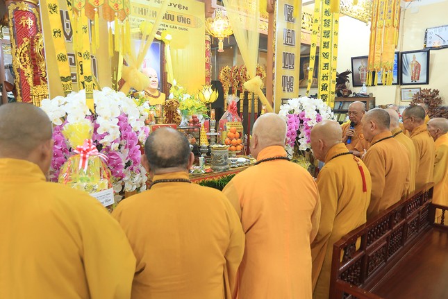 Chư tôn đức tưởng niệm chung thất cố Hòa thượng Thích Bửu Ứng Chư tôn đức tưởng niệm chung thất cố Hòa thượng Thích Bửu Ứng