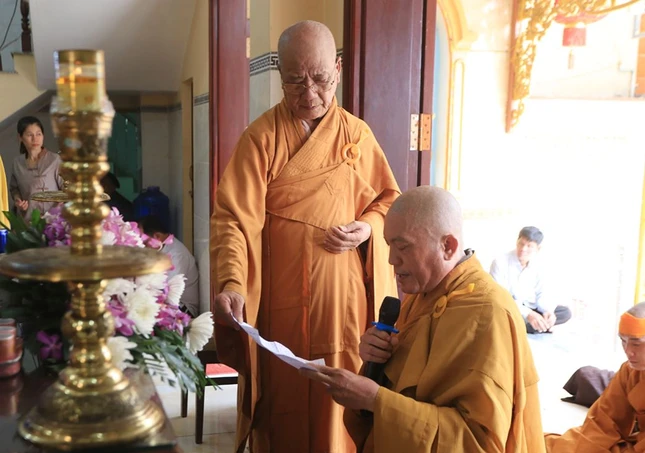 Đại đức Thích Bửu Thiện phát nguyện nhận nhiệm vụ Đại đức Thích Bửu Thiện phát nguyện nhận nhiệm vụ