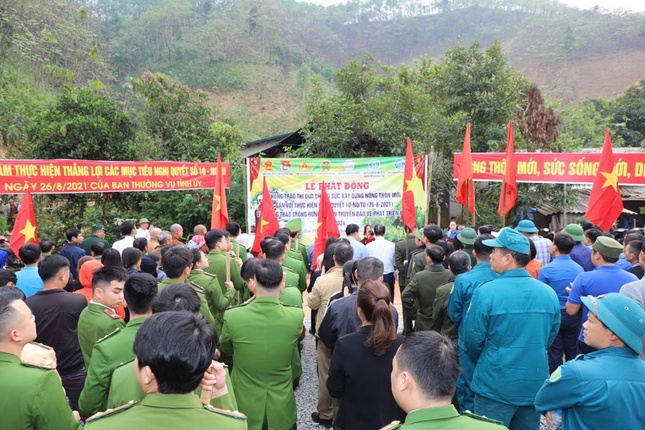 Phát động trồng rừng "Chung sức xây dựng nông thôn mới”