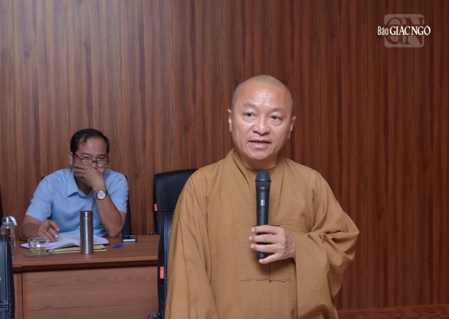 Thượng tọa Thích Nhật Từ, Phó Viện trưởng Thường trực Học viện Phật giáo VN tại TP.HCM phát biểu